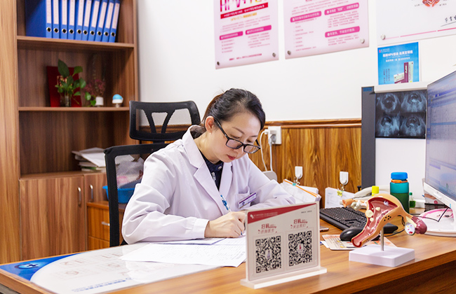 一对一跟踪式女性健康管理服务
